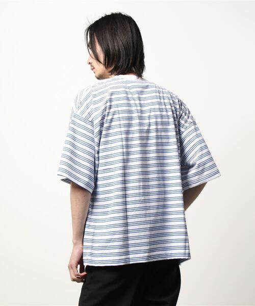AZUL by moussy（アズールバイマウジー）の「BORDER BIG TEE/ボーダービッグTシャツ（Tシャツ/カットソー・メンズ・ブルー系その他/ホワイト系その他・MEDIUM/LARGE）」の3枚目の写真