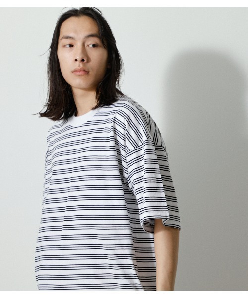 AZUL by moussy（アズールバイマウジー）の「BORDER BIG TEE/ボーダービッグTシャツ（Tシャツ/カットソー・メンズ・ブルー系その他/ホワイト系その他・MEDIUM/LARGE）」の6枚目の写真