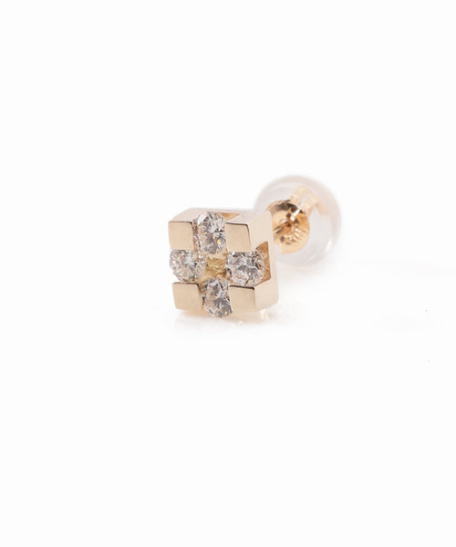 Lilas(リラ)の「4ピースダイヤブロックモチーフピアス K10(両耳)(ピアス(両耳用)・レディース・ゴールド・FREE)」の6枚目の写真