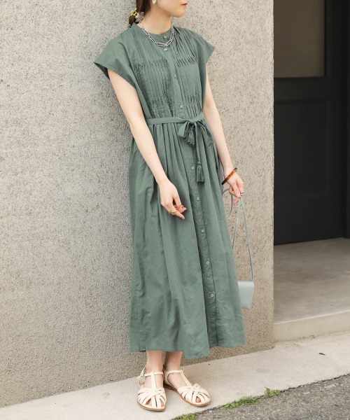 Bab（バブ）の「ねじりピンタックシャツワンピース（シャツワンピース・レディース・ライトグレー/ネイビー/オフホワイト/ピンク/ベージュ系その他・M）」の3枚目の写真