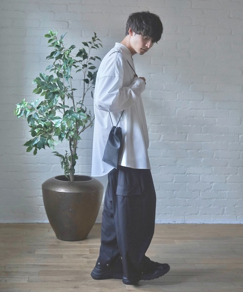 Alpinus（アルピナス）の「Alpinus - leather purse bag / レザー巾着バック（ショルダーバッグ・メンズ・ブラック・FREE）」の16枚目の写真