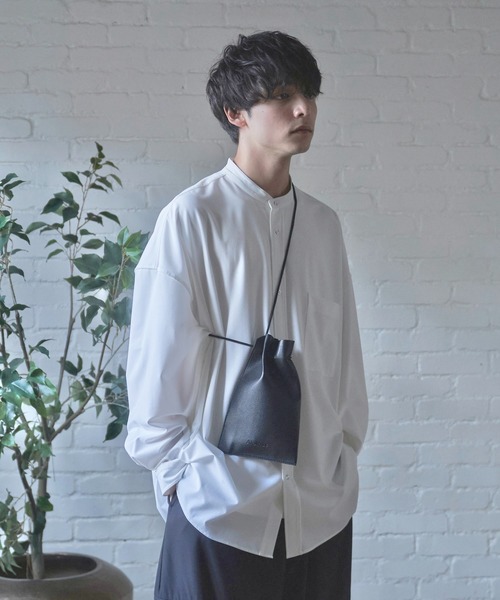 Alpinus（アルピナス）の「Alpinus - leather purse bag / レザー巾着バック（ショルダーバッグ・メンズ・ブラック・FREE）」の4枚目の写真