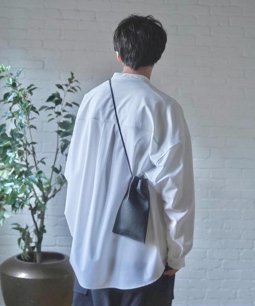 Alpinus（アルピナス）の「Alpinus - leather purse bag / レザー巾着バック（ショルダーバッグ・メンズ・ブラック・FREE）」の5枚目の写真