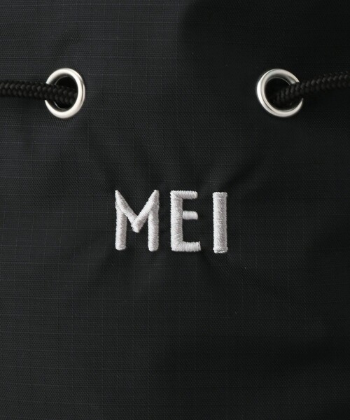 MEI（メイ）の「MEI/メイ Wheel bucket bag/ナイロン巾着バッグ（ショルダーバッグ・レディース・ブラック/ピンク/ブルーグリーン・ONE SIZE）」の8枚目の写真