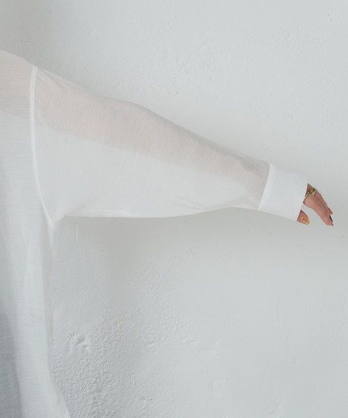 natural couture（ナチュラルクチュール）の「BIGシルエットシアーシャツ（シャツ/ブラウス・レディース・オフホワイト/ベージュ/グリーン/ピンク・FREE）」の14枚目の写真