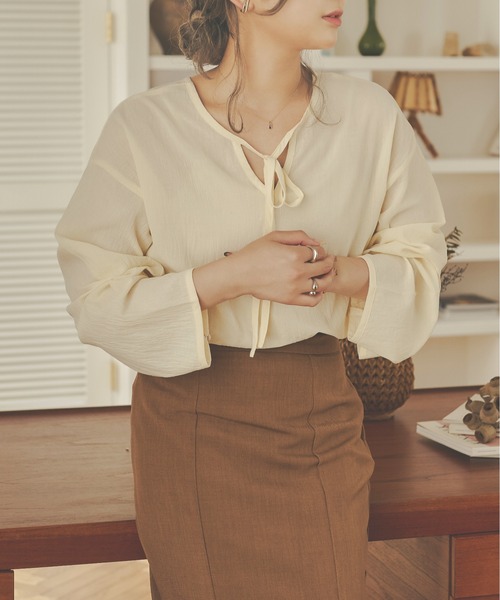 Ambre Neige（アンブルネージュ）の「２WAY楊柳スリットシャツ／【WEB/EC限定商品】（Tシャツ/カットソー・レディース・ダークブラウン/ベージュ/アイボリー・FREE）」の16枚目の写真