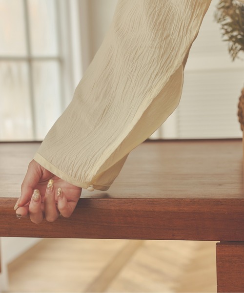 Ambre Neige（アンブルネージュ）の「２WAY楊柳スリットシャツ／【WEB/EC限定商品】（Tシャツ/カットソー・レディース・ダークブラウン/ベージュ/アイボリー・FREE）」の10枚目の写真