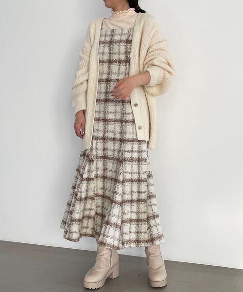 MAJESTIC LEGON(マジェスティックレゴン)の「サイドゴアブーツ(ブーツ・レディース・ブラック/ブラウン/アイボリー・SMALL/MEDIUM/LARGE/X-LARGE)」の6枚目の写真