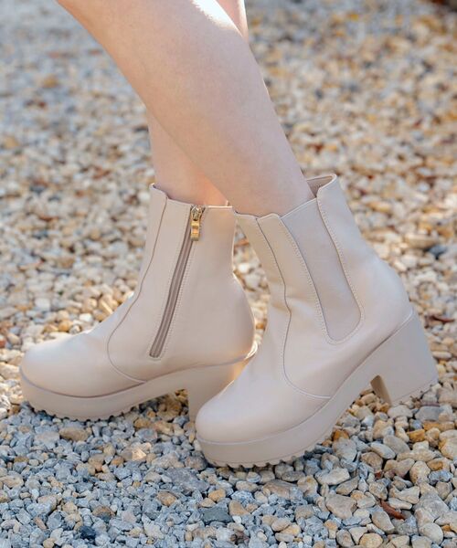 MAJESTIC LEGON(マジェスティックレゴン)の「サイドゴアブーツ(ブーツ・レディース・ブラック/ブラウン/アイボリー・SMALL/MEDIUM/LARGE/X-LARGE)」の16枚目の写真