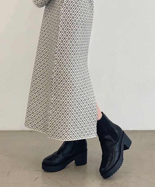 MAJESTIC LEGON(マジェスティックレゴン)の「サイドゴアブーツ(ブーツ・レディース・ブラック/ブラウン/アイボリー・SMALL/MEDIUM/LARGE/X-LARGE)」の22枚目の写真