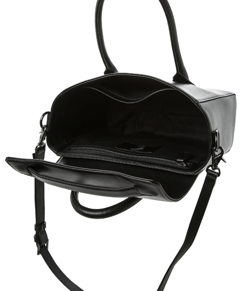 discord Yohji Yamamoto(ディスコード ヨウジヤマモト)の「Kani Shoulder カニ ショルダー バッグ(ショルダーバッグ・レディース・ブラック・FREE)」の7枚目の写真