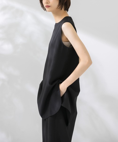 KBF（ケイビーエフ）の「『WEB/一部店舗限定』スリットセットアップ（サロペット/オーバーオール・レディース・ブラウン/ライトベージュ/ブラック・ONE）」の5枚目の写真