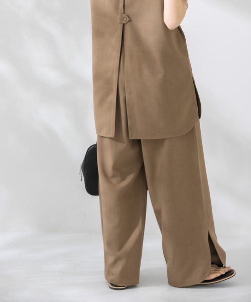 KBF（ケイビーエフ）の「『WEB/一部店舗限定』スリットセットアップ（サロペット/オーバーオール・レディース・ブラウン/ライトベージュ/ブラック・ONE）」の22枚目の写真