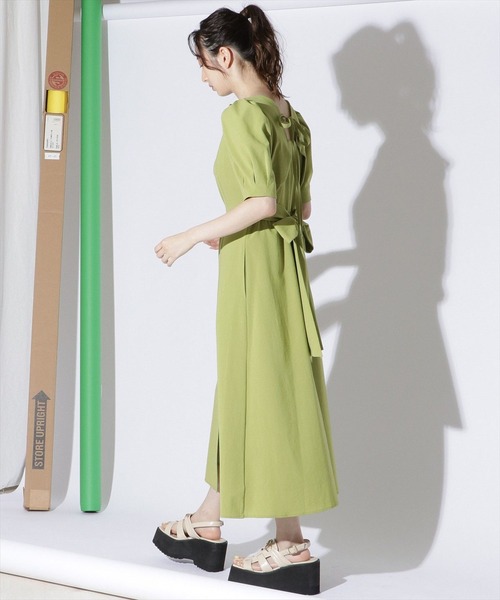 美品　レディアゼル　ワンピース　バックリボン　バックスカラップワンピース　半袖 美品 REDYAZEL ワンピース バックリボン バックスカラップ