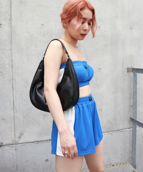 FIG&VIPER（フィグアンドバイパー）の「メッシュベアTOP（チューブトップ・レディース・ブルー/ブラック・FREE）」の19枚目の写真