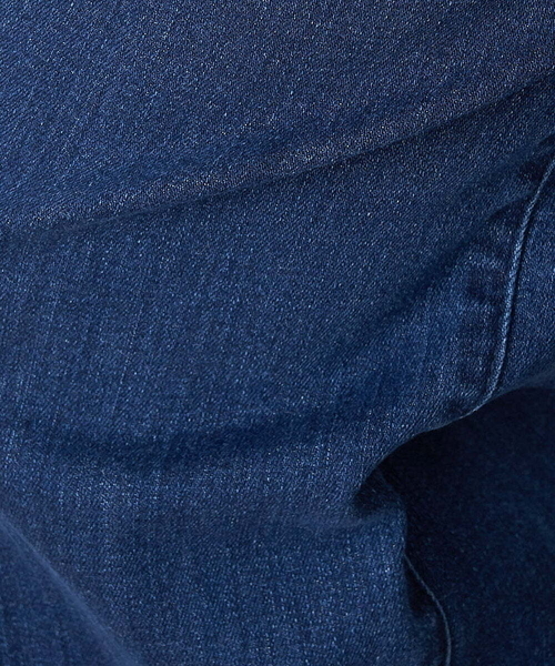 OFUON le MK（オフオンルエムケー）の「【洗濯機で洗える】ストレッチワイドデニムパンツ（デニムパンツ・レディース・ネイビー/ブルー・40/38/36）」の3枚目の写真