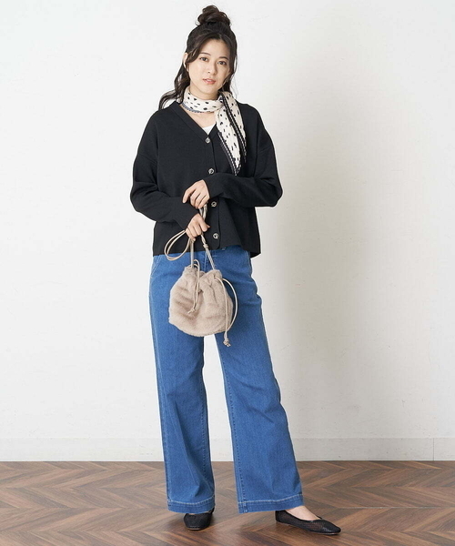 OFUON le MK（オフオンルエムケー）の「【洗濯機で洗える】ストレッチワイドデニムパンツ（デニムパンツ・レディース・ネイビー/ブルー・40/38/36）」の11枚目の写真