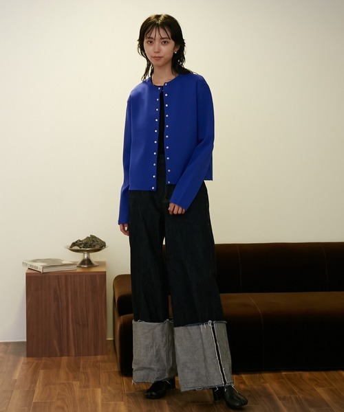 VACANCY（ヴァカンシー）の「スナップボタンニットカーディガン（カーディガン/ボレロ・レディース・ブラック/ダークブルー/オレンジ・FREE）」の11枚目の写真