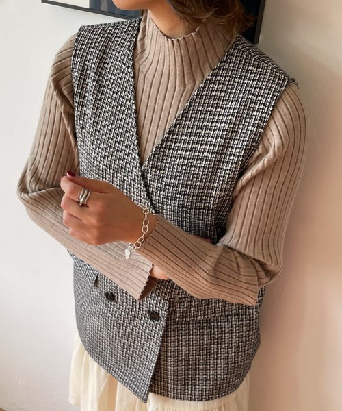 archives(アルシーヴ)の「モチモチリブニット(ニット/セーター・レディース・ブラック/オフホワイト/オレンジ/ブルー/ホワイト×ブラック/グレイッシュベージュ/グリーン・MEDIUM)」の17枚目の写真