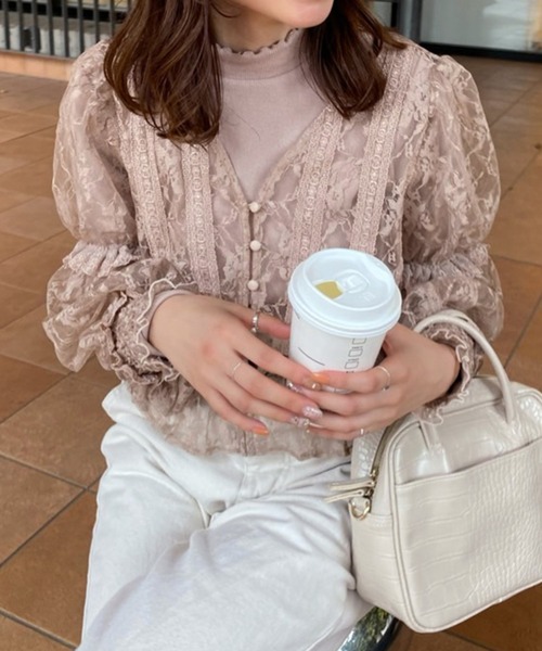 one after another NICE CLAUP(ワンアフターアナザーナイスクラップ)の「【スタッフ考案】レースブラウスハイネックインナーセット(シャツ/ブラウス・レディース・ベージュ/オフホワイト/ピンクベージュ・FREE)」の3枚目の写真