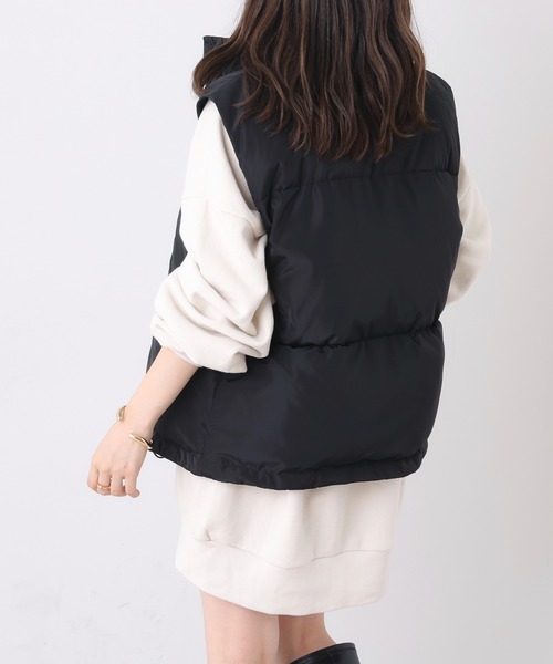 Chico（チコ）の「ミドル中綿ベスト（ダウンベスト・レディース・チャコールグレー/ブラック/アイボリー・FREE）」の12枚目の写真