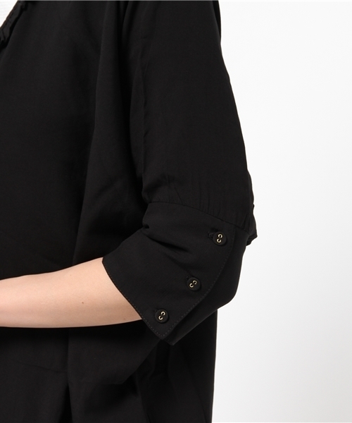 mystic（ミスティック）の「Vフリルガウン（シャツ/ブラウス・レディース・マスタード/ベージュ/オフホワイト/ブラック/カーキ・ﾌﾘ-）」の11枚目の写真