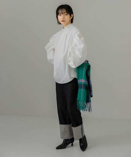 KBF（ケイビーエフ）の「ターンアップストレートデニム（デニムパンツ・レディース・ノンウォッシュ/ホワイト・38/36）」の10枚目の写真