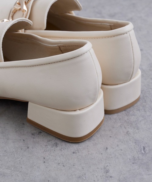 DISCOAT（ディスコート）の「《S〜Lサイズ》チェーンローファー（ローファー・レディース・ベージュ/アイボリー/ブラック・SMALL/MEDIUM/LARGE）」の9枚目の写真