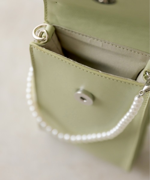 OLIVE des OLIVE（オリーブデオリーブ）の「【WEB限定】リング付きスマホショルダー（ショルダーバッグ・レディース・ピンク/ライム/アイボリー/ブラック・FREE）」の12枚目の写真