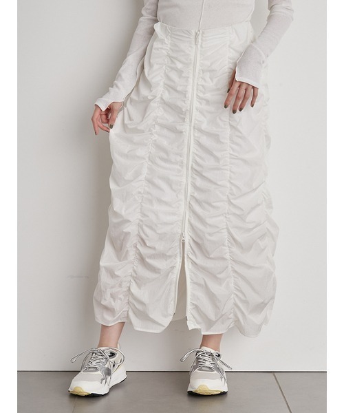 emmi(エミ)の「【emmi atelier】フロントジップシャーリングスカート(スカート・レディース・ブラック/ホワイト・1/0)」の14枚目の写真