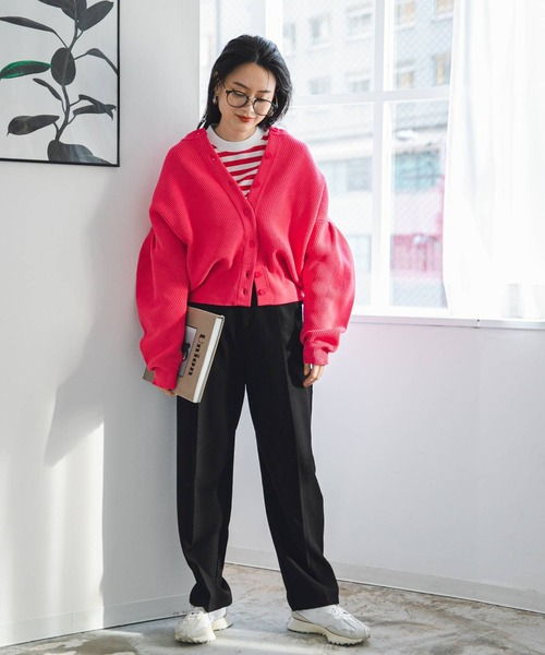 bohmal（ボマール）の「前後2WAY袖タックカラフルダンボールニットカーディガン（カーディガン/ボレロ・レディース・ブラック/ピンク/ライム/オレンジ/ブルー/グリーン・FREE）」の11枚目の写真