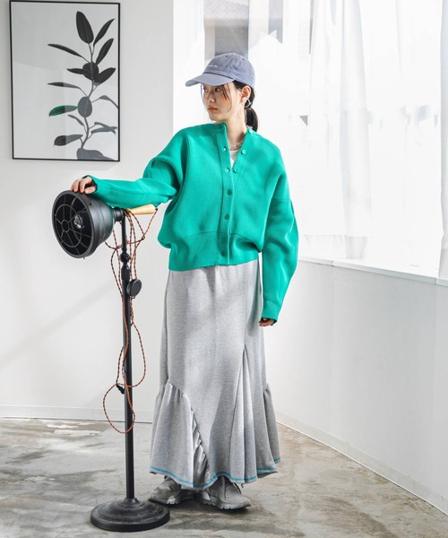 bohmal（ボマール）の「前後2WAY袖タックカラフルダンボールニットカーディガン（カーディガン/ボレロ・レディース・ブラック/ピンク/ライム/オレンジ/ブルー/グリーン・FREE）」の8枚目の写真