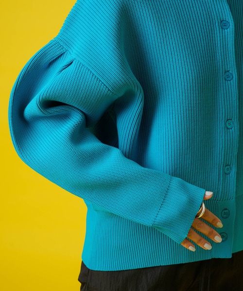 bohmal（ボマール）の「前後2WAY袖タックカラフルダンボールニットカーディガン（カーディガン/ボレロ・レディース・ブラック/ピンク/ライム/オレンジ/ブルー/グリーン・FREE）」の18枚目の写真