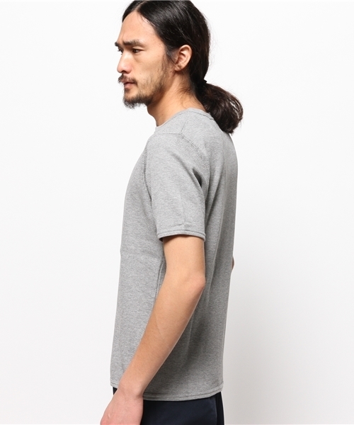 EDIFICE（エディフィス）の「◇ワッフルスウェット C/N S/S（Tシャツ/カットソー・メンズ・チャコールグレー/ホワイト/カーキ・46/48/44）」の5枚目の写真