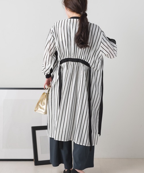 FURRY（ファーリー）の「ニット×布帛切替カーデワンピース（ワンピース・レディース・ネイビー/グレイッシュベージュ/ブラック・FREE）」の10枚目の写真