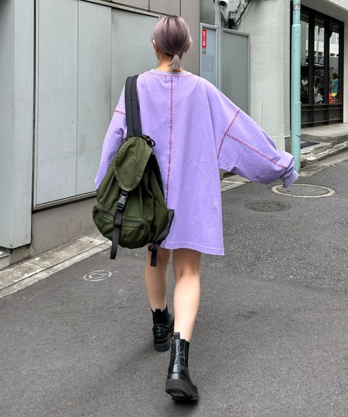 SOUNDSGOOOOD(サウンズグッド)の「【SOUNDS GOOOOD / サウンズグッド】オーバーサイズ配色ステッチサイドスリットTee(Tシャツ/カットソー・メンズ・パープル/ブラック/オフホワイト/パープル系その他/ブラック系その他/チャコールグレー/ホワイト/レッド/ブラック系その他2/ライトグレー/グリーン/オレンジ・ONE SIZE)」の10枚目の写真