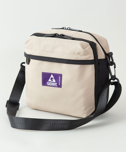 GERRY(ジェリー)の「【GERRY/ジェリー】REPREVE 撥水加工 スクエアショルダーバッグ(ショルダーバッグ・メンズ・チャコールグレー/ブラック/ライトグリーン/グリーン/ブラウン/ピンク/ベージュ/イエロー・FREE)」の2枚目の写真
