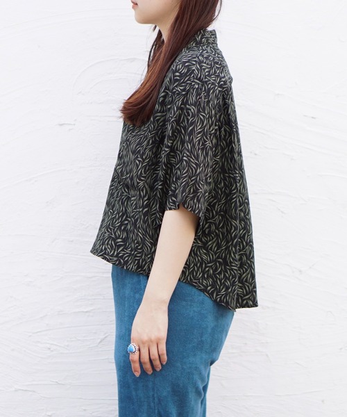 C.E.L.STORE（セルストア）の「KHAKI JUNGLE/カーキジャングル SAFARI PRINTED SHIRT サファリプリントシャツ（シャツ/ブラウス・メンズ・ネイビー/ブラック/グリーン/マスタード・LARGE/X-SMALL/MEDIUM）」の6枚目の写真