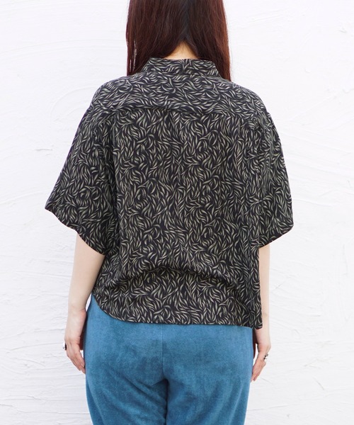 C.E.L.STORE（セルストア）の「KHAKI JUNGLE/カーキジャングル SAFARI PRINTED SHIRT サファリプリントシャツ（シャツ/ブラウス・メンズ・ネイビー/ブラック/グリーン/マスタード・LARGE/X-SMALL/MEDIUM）」の7枚目の写真