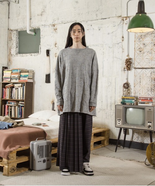 STOF（ストフ）の「STOF/ストフ/A&P Relax Pulover（スウェット・メンズ・ブラック/チャコールグレー・MEDIUM/SMALL）」の3枚目の写真