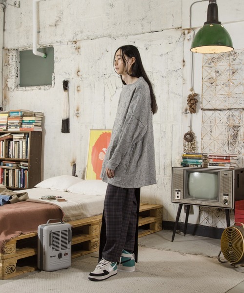 STOF（ストフ）の「STOF/ストフ/A&P Relax Pulover（スウェット・メンズ・ブラック/チャコールグレー・MEDIUM/SMALL）」の4枚目の写真