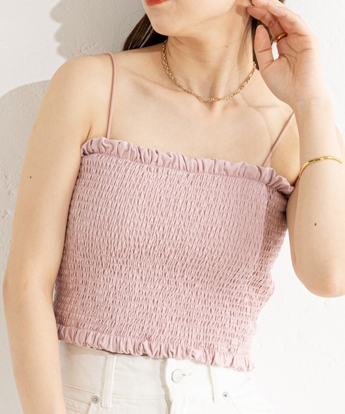 Chico（チコ）の「パット付シャーリングチューブトップ（チューブトップ・レディース・アイボリー/ホワイト系その他2/ブルー/ブラック/ピンク/ブラウン/イエロー/ダークグレー・FREE）」の8枚目の写真