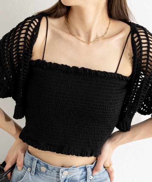 Chico（チコ）の「パット付シャーリングチューブトップ（チューブトップ・レディース・アイボリー/ホワイト系その他2/ブルー/ブラック/ピンク/ブラウン/イエロー/ダークグレー・FREE）」の3枚目の写真