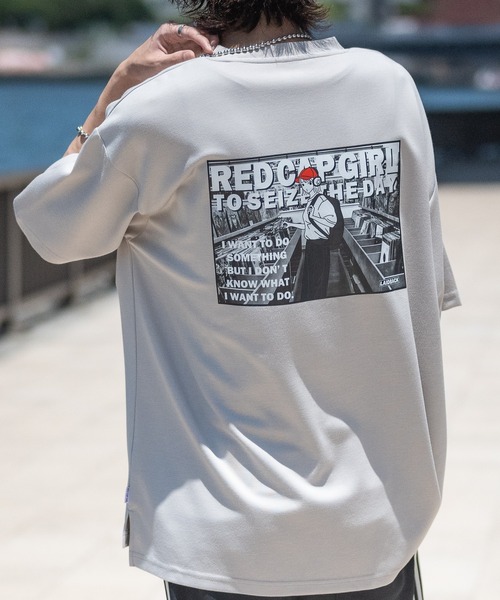 Red Cap Girl（レッドキャプガール）の「【a-r】〔Red Cap Girl/レッドキャップガール〕接触冷感 とろみポンチ バックプリント サイドスリット BIG TEE（Tシャツ/カットソー・メンズ・ホワイト系その他/ベージュ系その他/ホワイト/ブルー系その他/グレイッシュベージュ/ブラック/ブルー/ブラック系その他/ライトグレー/グレー系その他/ホワイト系2/ホワイト系1/ライトグレー系1/ブルー系2/ブラック系2/ブルー系1/ブラック系1/ライトグレー系2/ピンク系3/ピンク系4/グリーン系4/グレー系3/グレー系4/グリーン系3/ライトグレー系3/ライトグレー系4/ブラック系4/ブラック系3/ホワイト系3/ホワイト系4・MEDIUM/LARGE/X-LARGE）」の21枚目の写真
