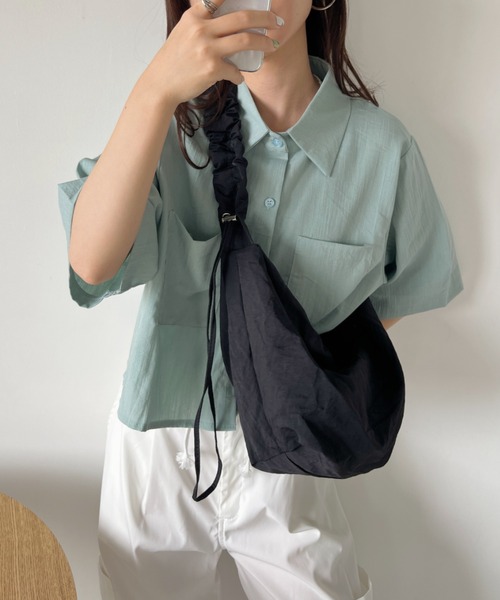 CLEA(クレア)の「ドローコードショルダー2WAYムーンバッグ(ショルダーバッグ・レディース・アイボリー/グリーン/ブルー/ブラック・FREE)」の13枚目の写真