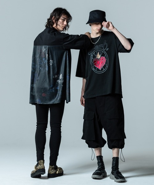 glamb(グラム)の「Flower Combination CS / フラワーコンビネーションカットソー(Tシャツ/カットソー・メンズ・ホワイト/ブラック・L/M/S)」の7枚目の写真
