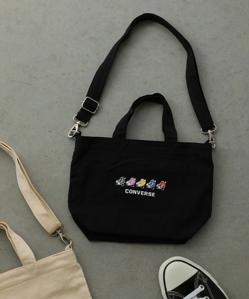 CONVERSE(コンバース)の「CONVERSE FIVE SHOES PRINT 2WAY TOTE BAG(トートバッグ・メンズ・ブラック/ホワイト・FREE)」の2枚目の写真