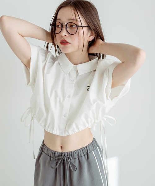 OLIVE des OLIVE（オリーブデオリーブ）の「クロップドドルマンシャツ　1031040430（シャツ/ブラウス・レディース・イエロー/サックスブルー/ブラック/オフホワイト・FREE）」の7枚目の写真