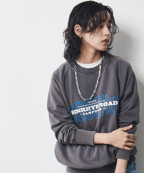 CHIC STYLE（シックスタイル）の「＜大きいサイズ＞綿100％ピグメント染ロゴプリントスウェット シックスタイル（スウェット・レディース・ブルー/チャコール・3L/5L/4L/L/LL）」の2枚目の写真