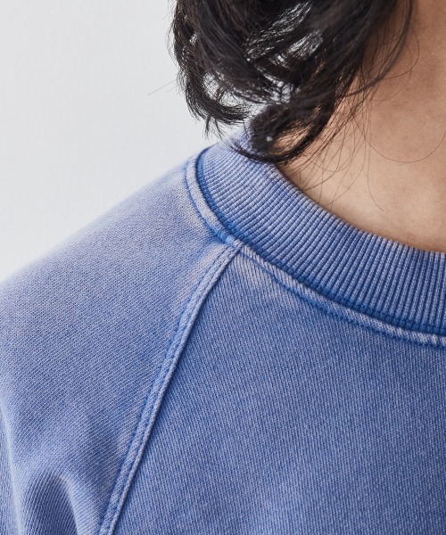 CHIC STYLE（シックスタイル）の「＜大きいサイズ＞綿100％ピグメント染ロゴプリントスウェット シックスタイル（スウェット・レディース・ブルー/チャコール・3L/5L/4L/L/LL）」の22枚目の写真